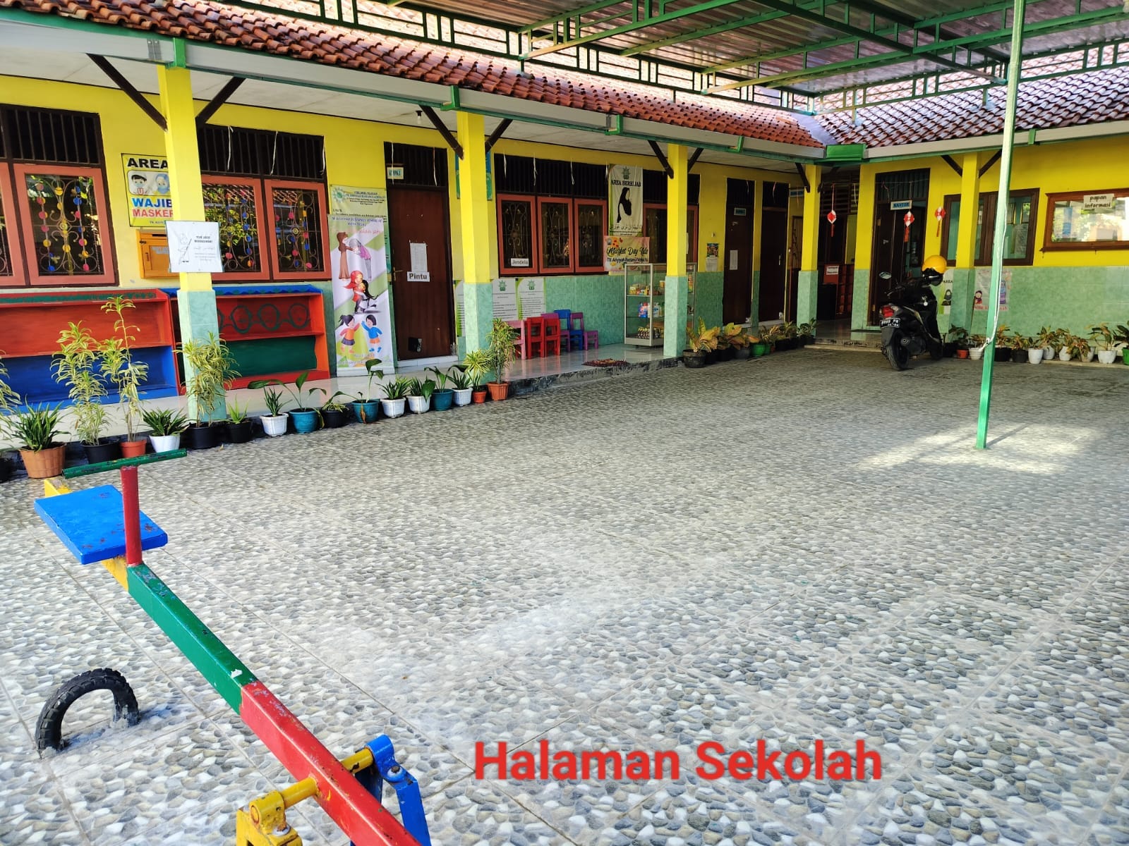 Halaman dan lingkungan TK Aisyiyah Bustanul Athfal IV